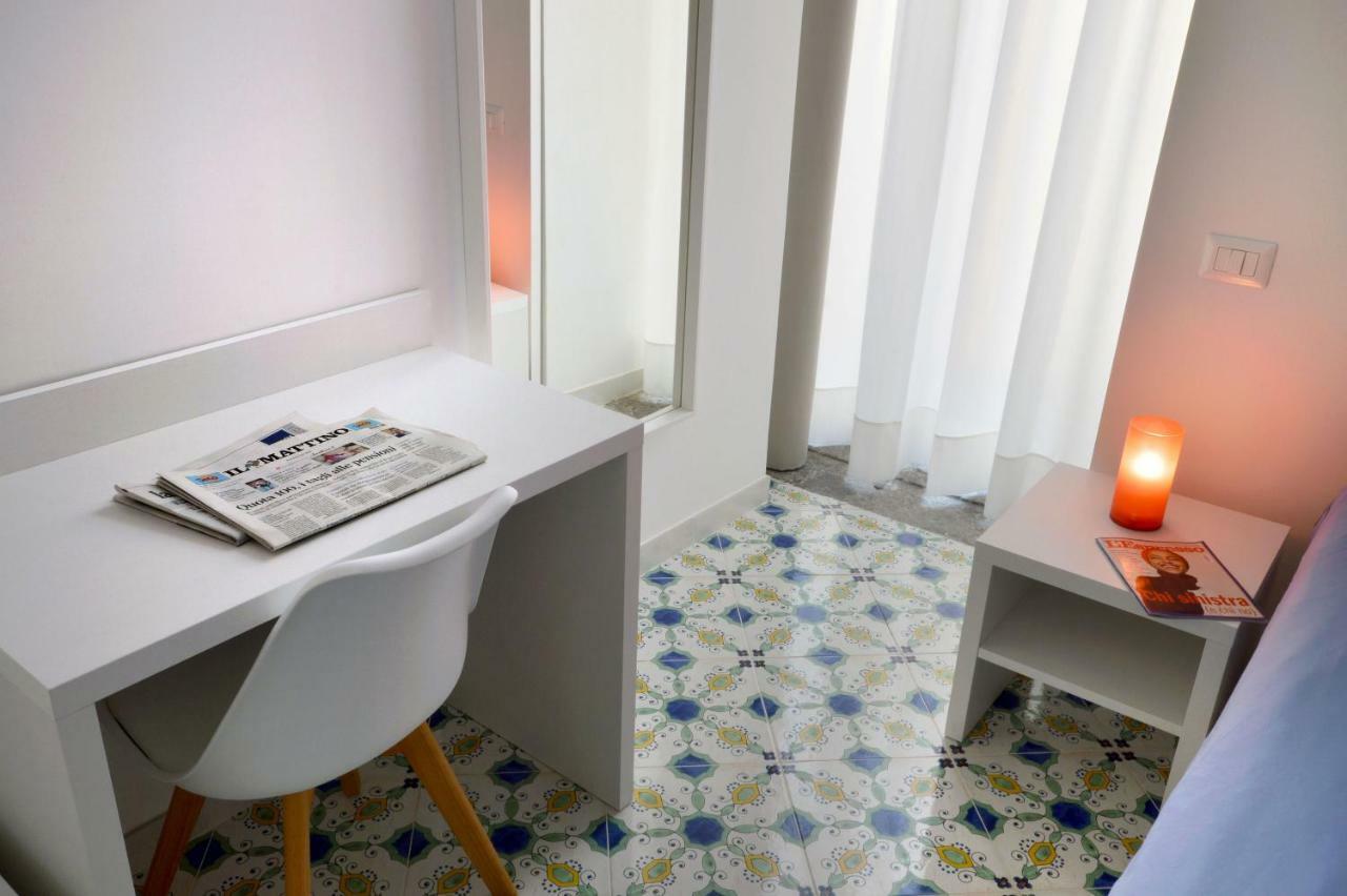 ホテル Casa Teresella ナポリ エクステリア 写真